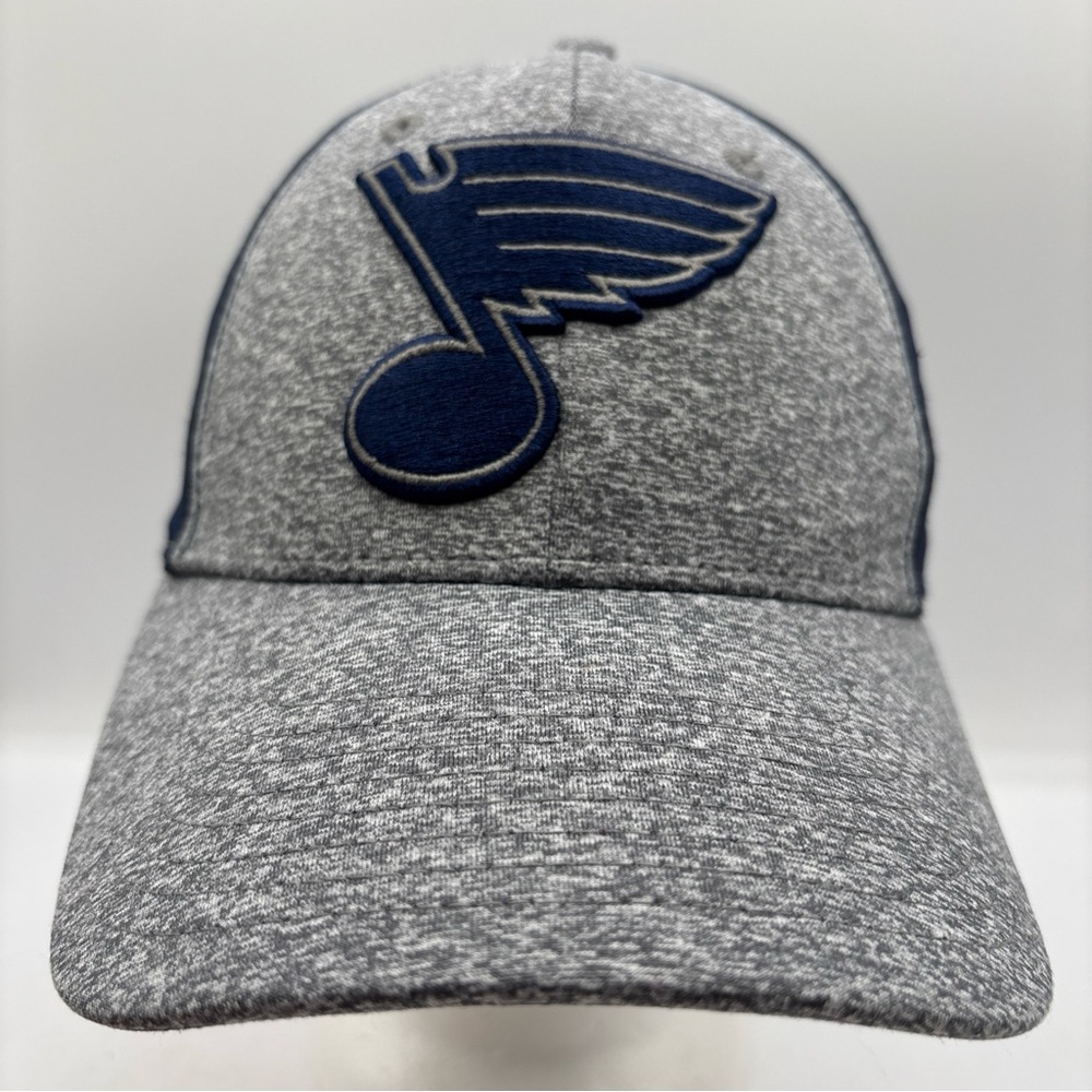 St Louis Blues NHL Fanatics Fundamental Top Shelf 2-Tone Grey/Navy Flex Hat OSFM
